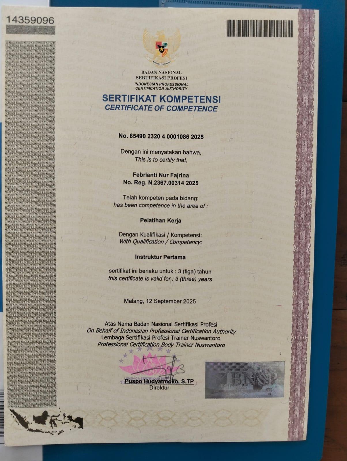 Instruktur Pertama (Febrianti)